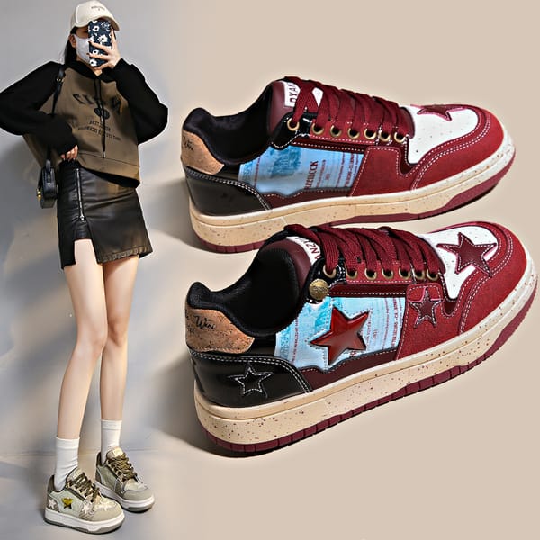 2023 autumn new casual shoes with thick soles students light sports shoes network red design sense flat star shoes